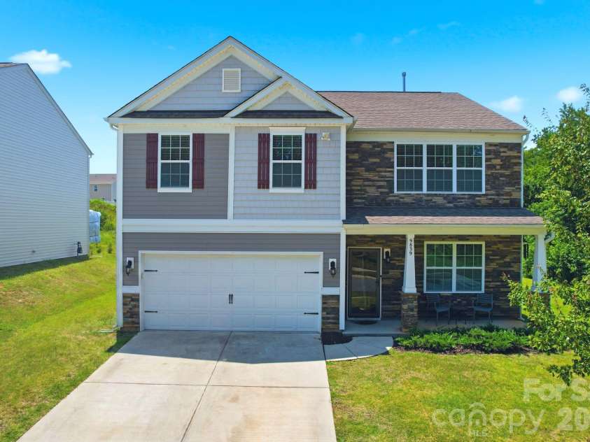 9839 Oak Barrel Lane, Charlotte, NC 28215.  MLS# CAR4395908, YatesRealty ID 5671. 
