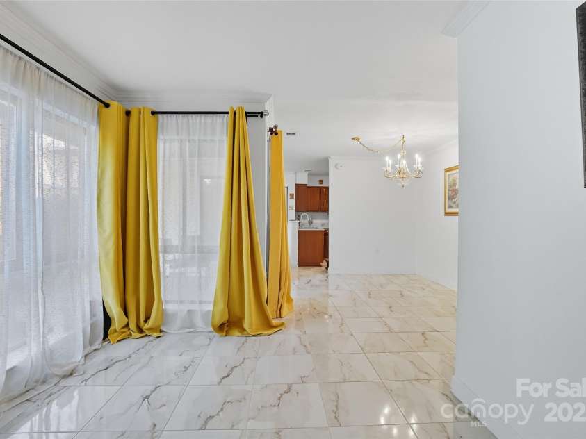 4816 Spring Lake Drive, Charlotte, NC 28212.  MLS# CAR4305828, YatesRealty ID 5672. 