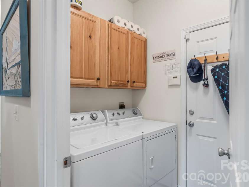 28 Viera Drive, Swannanoa, NC 28778.  MLS# CAR4433587, YatesRealty ID 56722. 