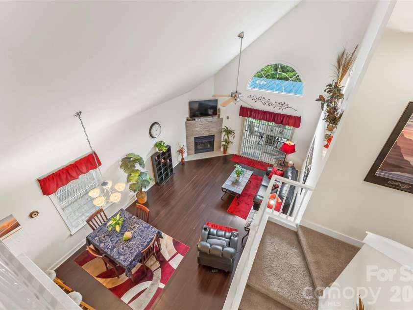 28 Viera Drive, Swannanoa, NC 28778.  MLS# CAR4433587, YatesRealty ID 56722. 