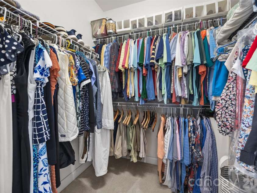 1718 Sanridge Wind Lane, Charlotte, NC 28262.  MLS# CAR4434366, YatesRealty ID 56724. Primary Bedroom Walk in Closet