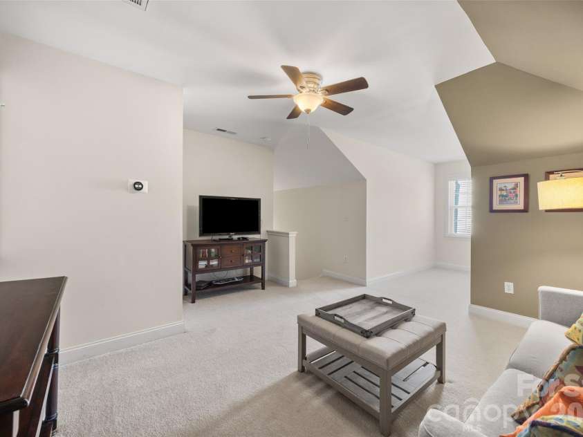 1718 Sanridge Wind Lane, Charlotte, NC 28262.  MLS# CAR4434366, YatesRealty ID 56724. Upstairs Bonus/ Flex Space