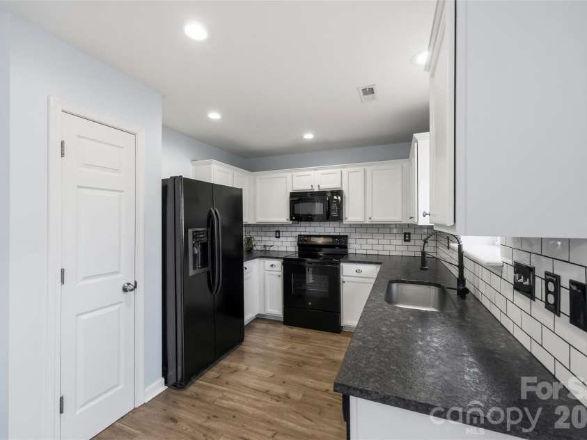 108 Moores Branch Road, Mount Holly, NC 28120.  MLS# CAR4434163, YatesRealty ID 56725. 