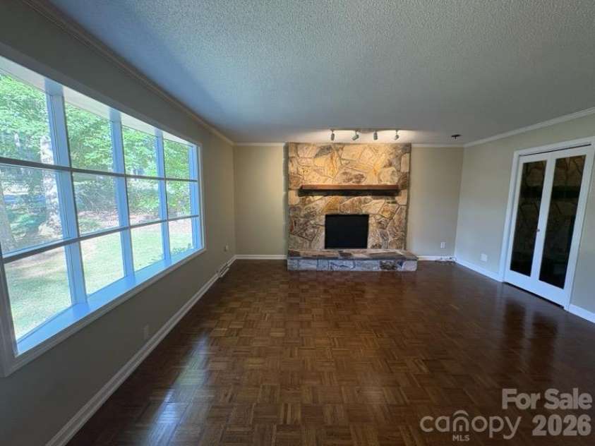210 Faye Court, King, NC 27021.  MLS# CAR4434344, YatesRealty ID 56726. 