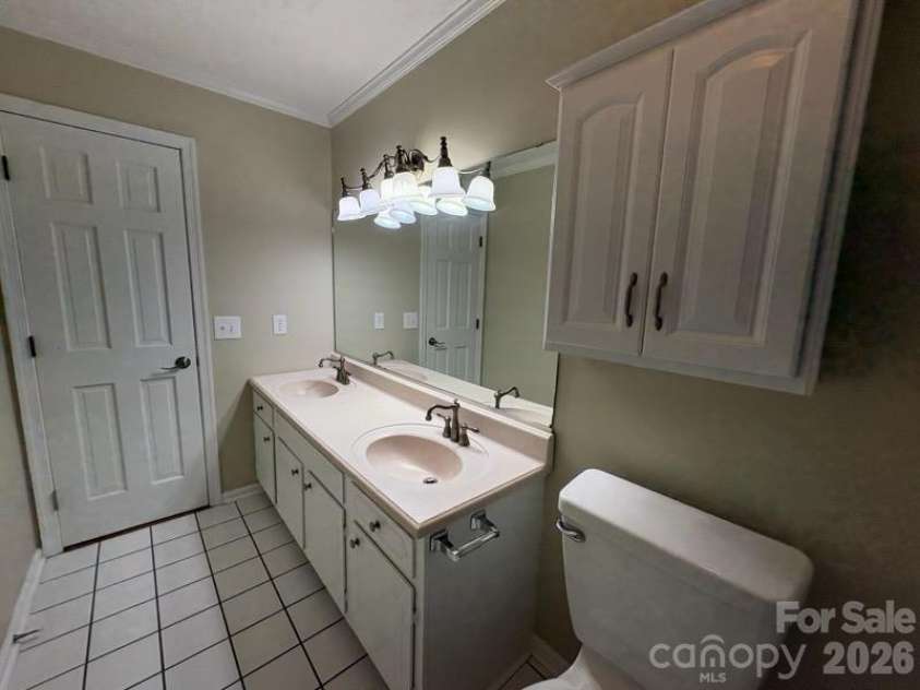 210 Faye Court, King, NC 27021.  MLS# CAR4434344, YatesRealty ID 56726. 