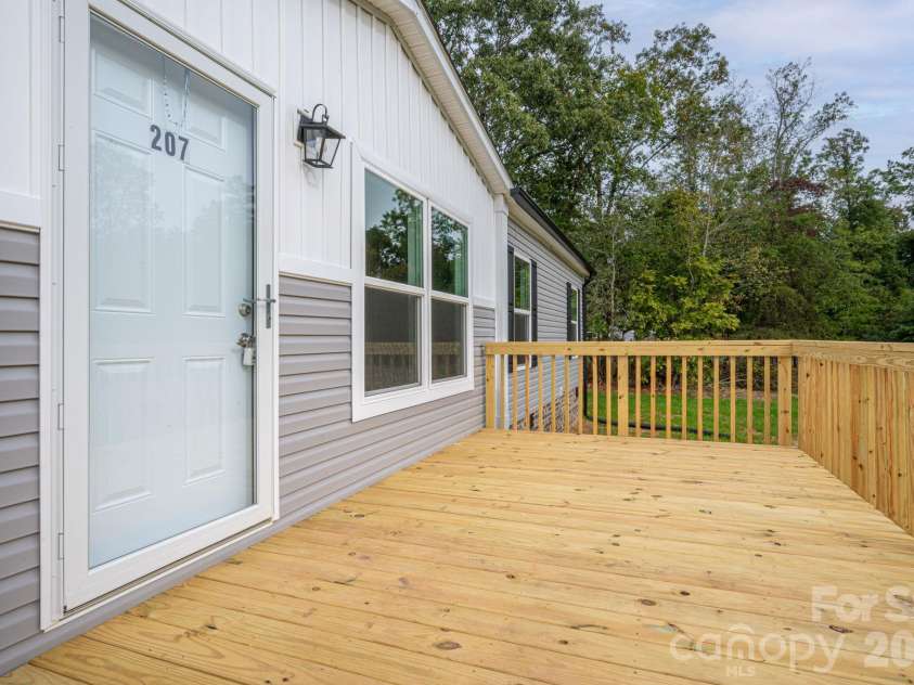207 Grassy Field Court, Lawndale, NC 28090.  MLS# CAR4433658, YatesRealty ID 56728. 