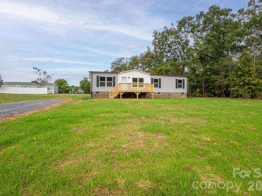 207 Grassy Field Court, Lawndale, NC 28090.  MLS# CAR4433658, YatesRealty ID 56728. 