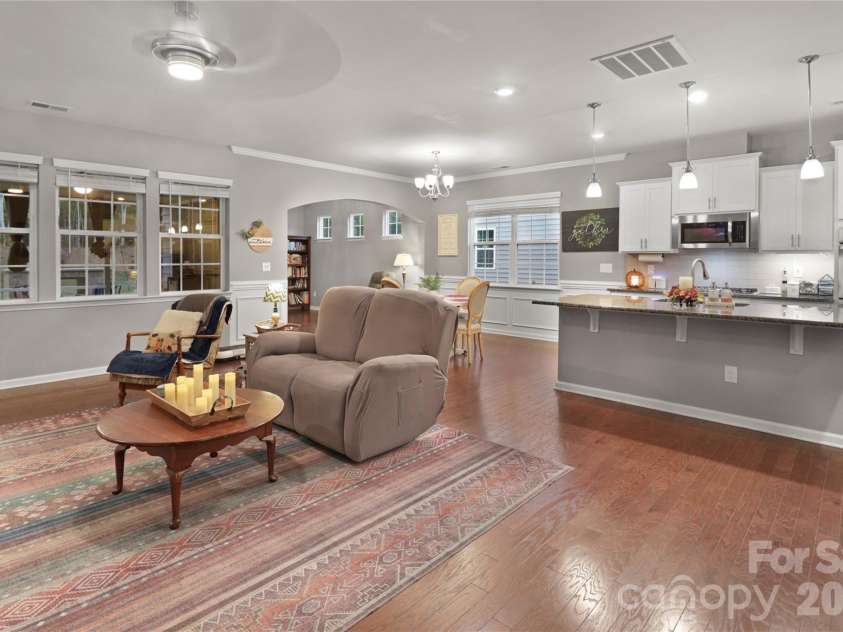 1929 Napa Valley Drive, Waxhaw, NC 28173.  MLS# CAR4434691, YatesRealty ID 56729. Open Concept