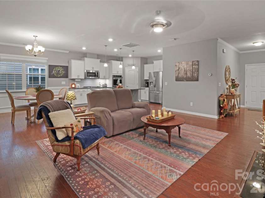 1929 Napa Valley Drive, Waxhaw, NC 28173.  MLS# CAR4434691, YatesRealty ID 56729. Open Concept
