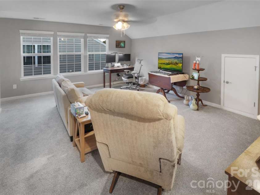 1929 Napa Valley Drive, Waxhaw, NC 28173.  MLS# CAR4434691, YatesRealty ID 56729. Upstairs Loft