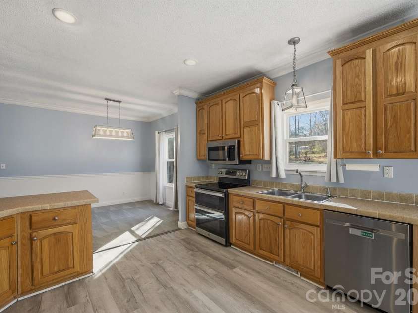3053 Dalton Drive, Morganton, NC 28655.  MLS# CAR4358592, YatesRealty ID 5673. Kitchen