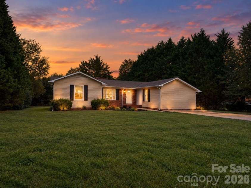 2534 Teague Street, Lincolnton, NC 28092.  MLS# CAR4432012, YatesRealty ID 56732. 