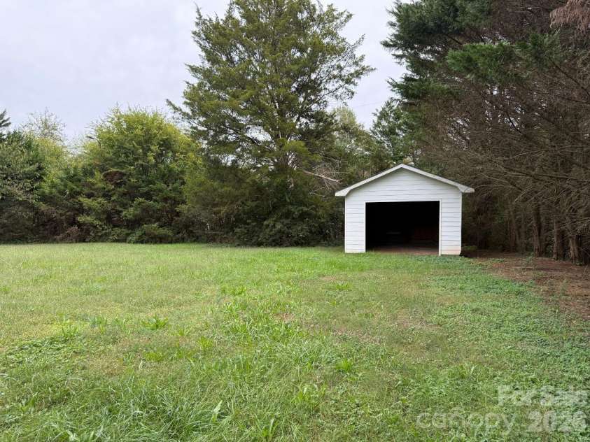 2534 Teague Street, Lincolnton, NC 28092.  MLS# CAR4432012, YatesRealty ID 56732. 