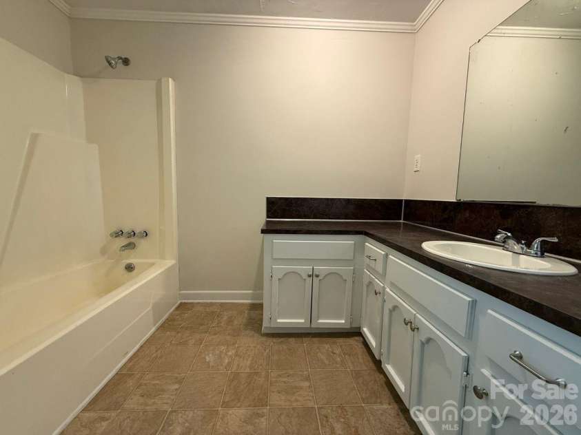 2534 Teague Street, Lincolnton, NC 28092.  MLS# CAR4432012, YatesRealty ID 56732. 
