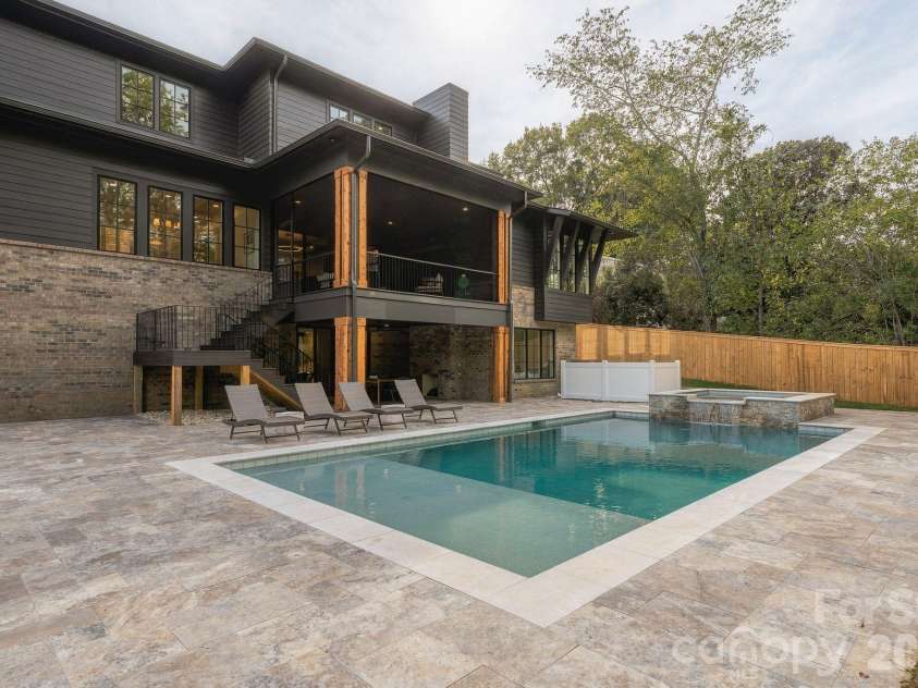 122 Lansdowne Road, Charlotte, NC 28270.  MLS# CAR4431466, YatesRealty ID 56733. 