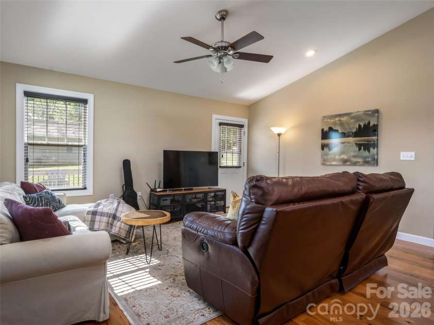 33 Sherman Meadows Drive, East Flat Rock, NC 28726.  MLS# CAR4423057, YatesRealty ID 56736. 