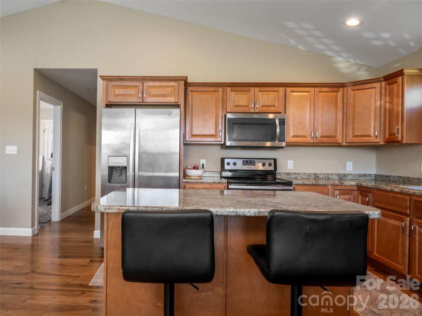 33 Sherman Meadows Drive, East Flat Rock, NC 28726.  MLS# CAR4423057, YatesRealty ID 56736. Kitchen Island
