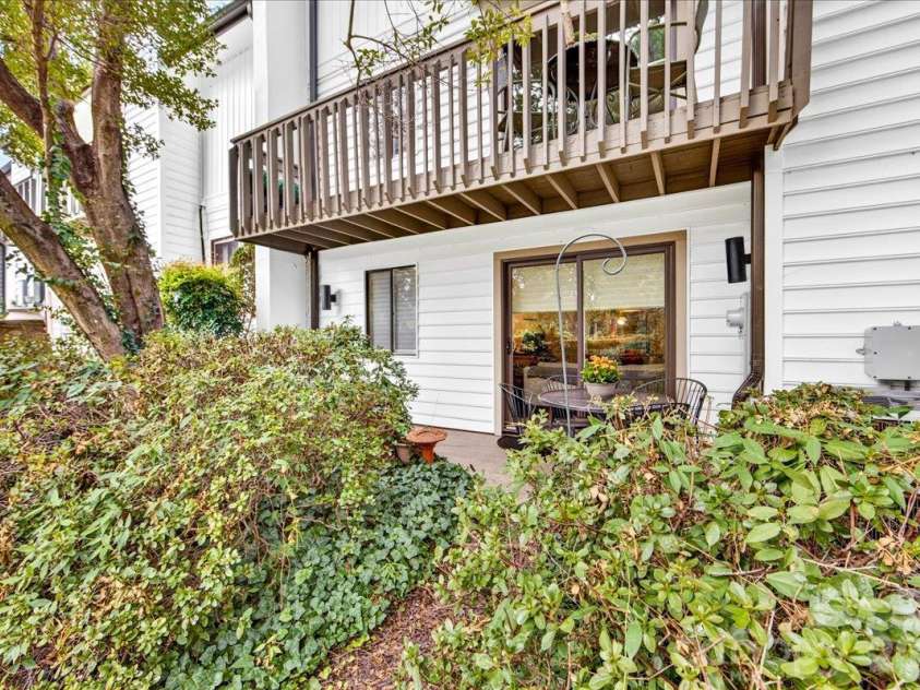 3762 Winding Creek Lane, Charlotte, NC 28226.  MLS# CAR4434831, YatesRealty ID 56737. Balcony and Lower Level Patio