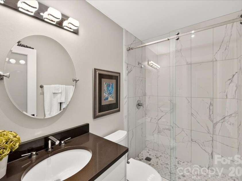 3762 Winding Creek Lane, Charlotte, NC 28226.  MLS# CAR4434831, YatesRealty ID 56737. Guest Bathroom on Upper Level