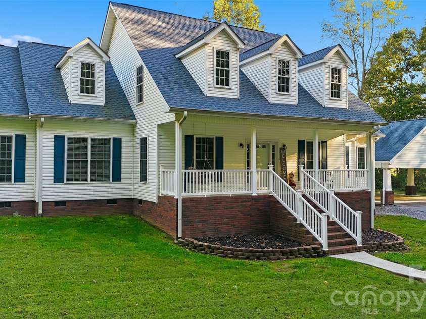 151 Robertson Drive, Taylorsville, NC 28681.  MLS# CAR4433721, YatesRealty ID 56738. 