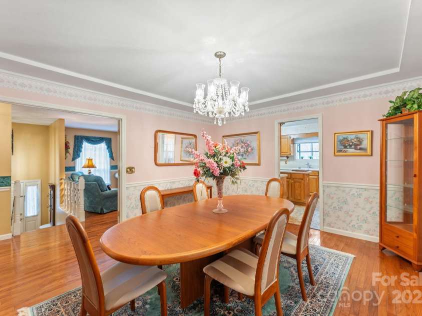 184 Trimont Mountain Road, Franklin, NC 28734.  MLS# CAR4332849, YatesRealty ID 5674. 