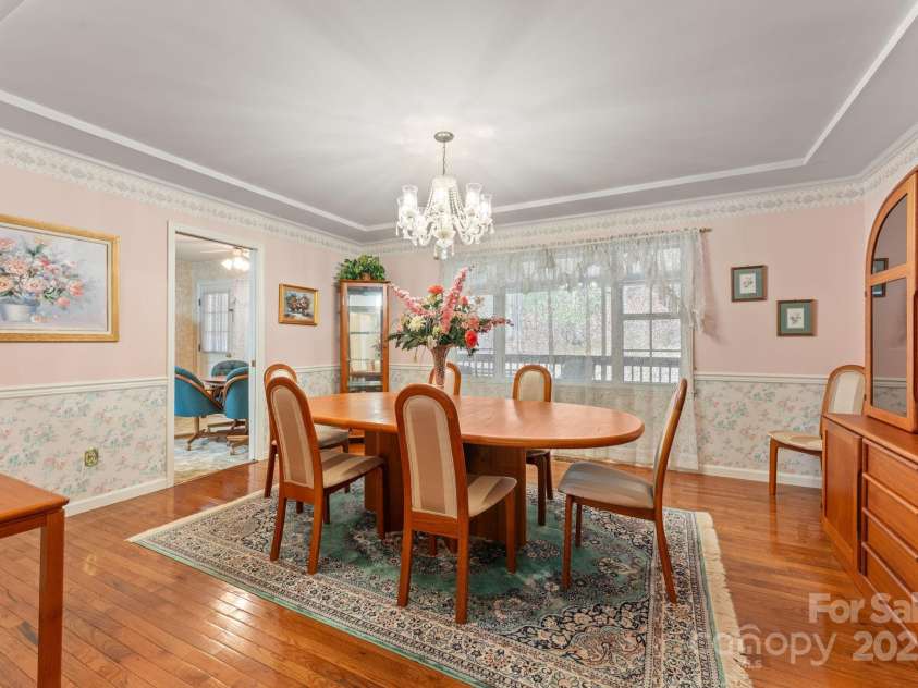 184 Trimont Mountain Road, Franklin, NC 28734.  MLS# CAR4332849, YatesRealty ID 5674. 