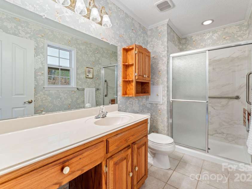 184 Trimont Mountain Road, Franklin, NC 28734.  MLS# CAR4332849, YatesRealty ID 5674. 