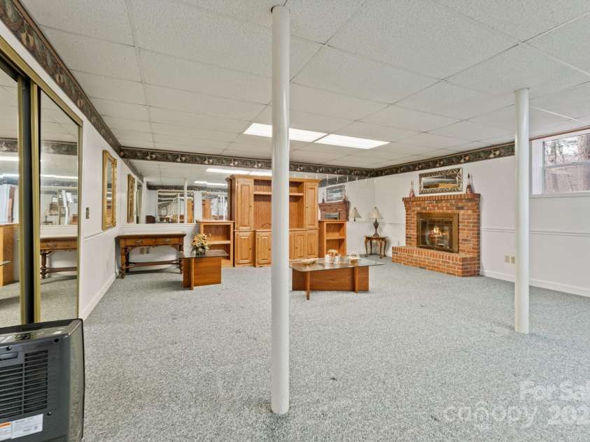 184 Trimont Mountain Road, Franklin, NC 28734.  MLS# CAR4332849, YatesRealty ID 5674. 