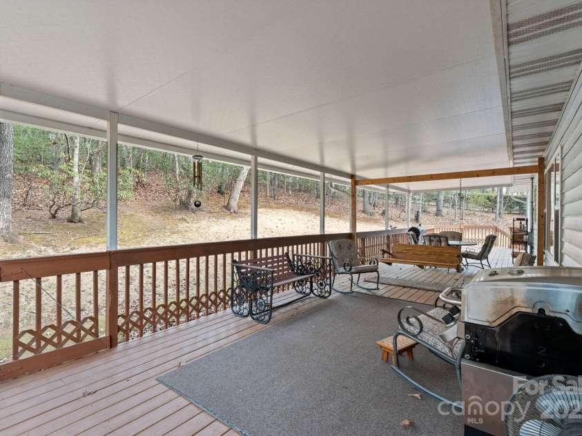 184 Trimont Mountain Road, Franklin, NC 28734.  MLS# CAR4332849, YatesRealty ID 5674. 