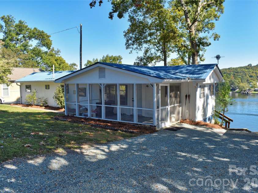 1026 Pinehaven Drive, Badin Lake, NC 28127.  MLS# CAR4434497, YatesRealty ID 56741. 