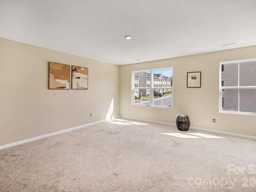 6233 Cutwater Circle, Charlotte, NC 28269.  MLS# CAR4430357, YatesRealty ID 56743. 