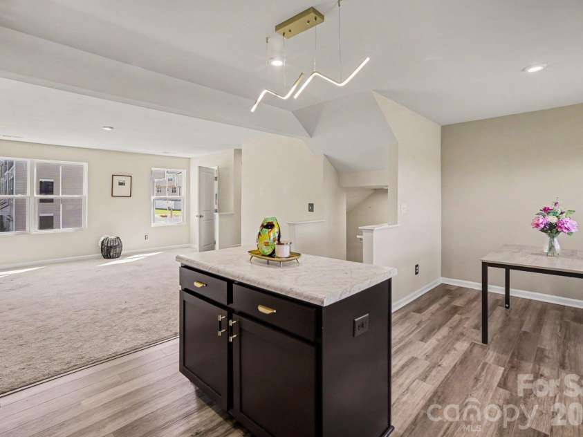 6233 Cutwater Circle, Charlotte, NC 28269.  MLS# CAR4430357, YatesRealty ID 56743. 