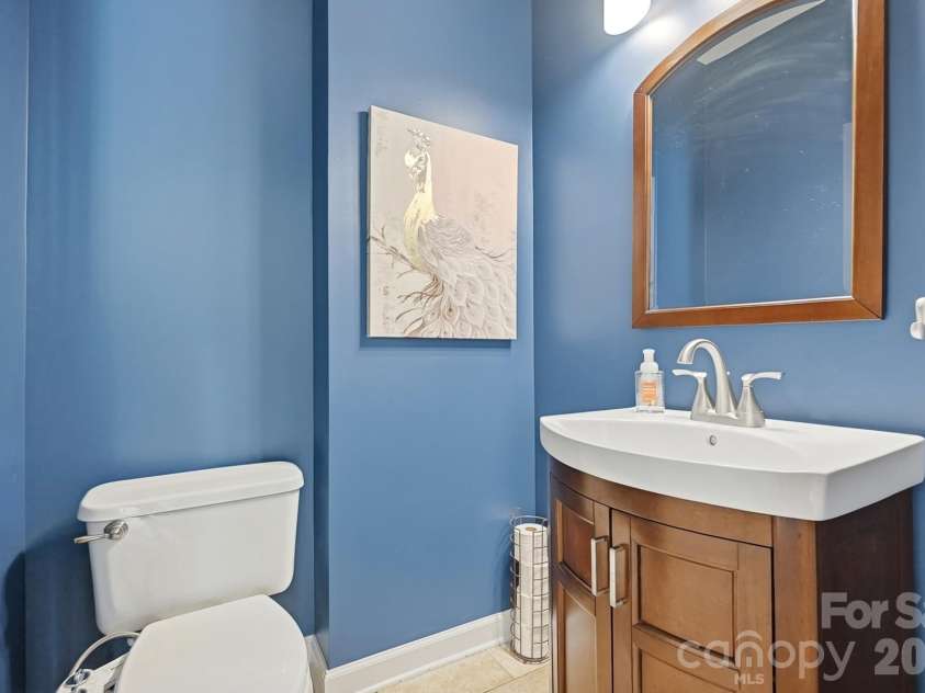 2822 Carriage Crossing Drive, Matthews, NC 28105.  MLS# CAR4433724, YatesRealty ID 56745. 
