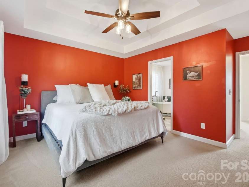 2822 Carriage Crossing Drive, Matthews, NC 28105.  MLS# CAR4433724, YatesRealty ID 56745. 