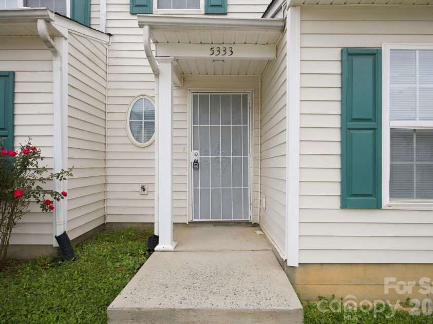 5333 Esther Lane, Charlotte, NC 28214.  MLS# CAR4398056, YatesRealty ID 56746. 