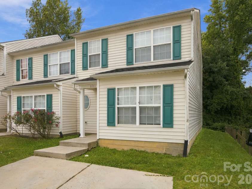 5333 Esther Lane, Charlotte, NC 28214.  MLS# CAR4398056, YatesRealty ID 56746. 