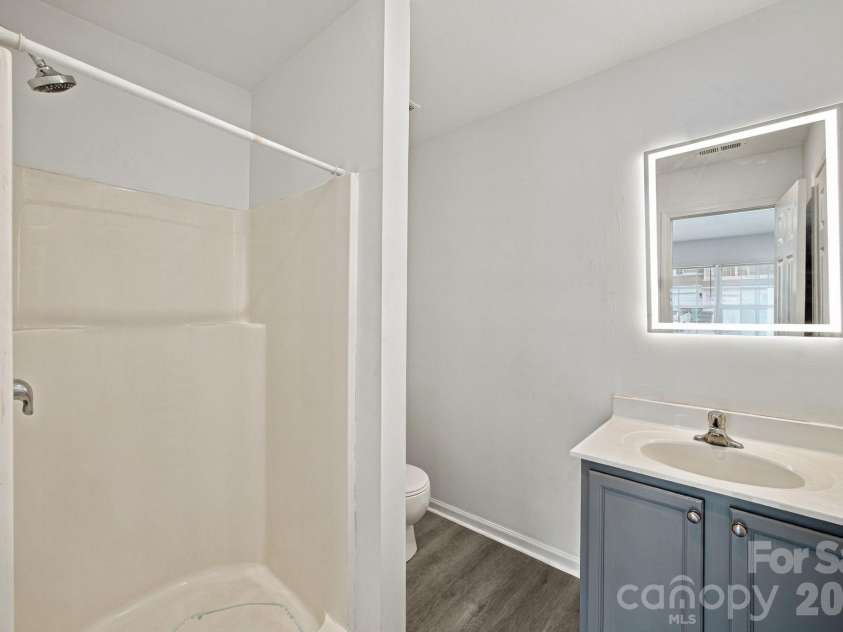 5333 Esther Lane, Charlotte, NC 28214.  MLS# CAR4398056, YatesRealty ID 56746. 