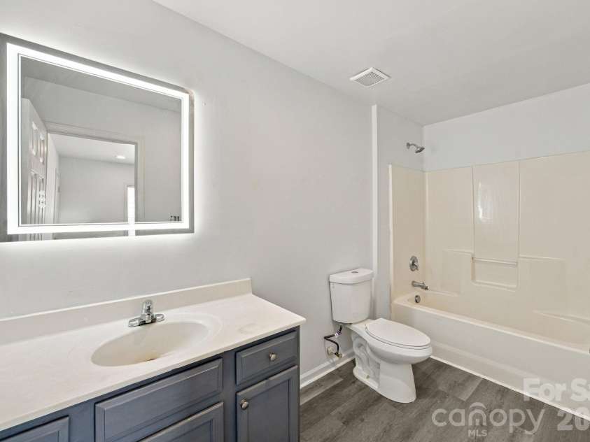 5333 Esther Lane, Charlotte, NC 28214.  MLS# CAR4398056, YatesRealty ID 56746. 