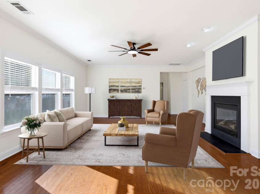 529 Putting Drive, Fort Mill, SC 29715.  MLS# CAR4434078, YatesRealty ID 56751. Great Room  Virtually Staged