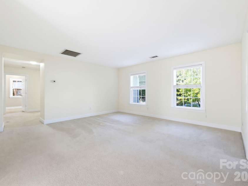 529 Putting Drive, Fort Mill, SC 29715.  MLS# CAR4434078, YatesRealty ID 56751. Loft