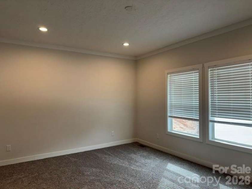 1721 Middleton Drive, Morganton, NC 28655.  MLS# CAR4434140, YatesRealty ID 56756. 