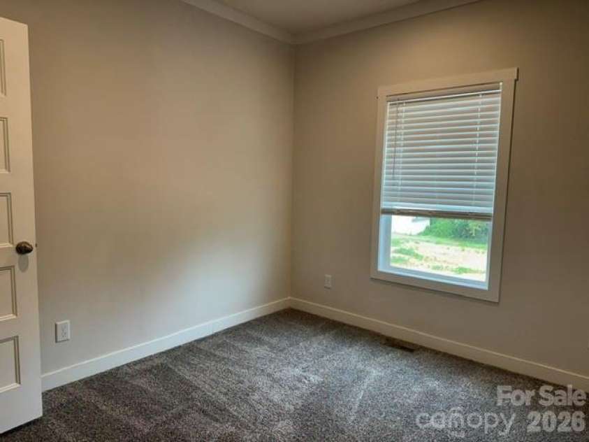 1721 Middleton Drive, Morganton, NC 28655.  MLS# CAR4434140, YatesRealty ID 56756. 