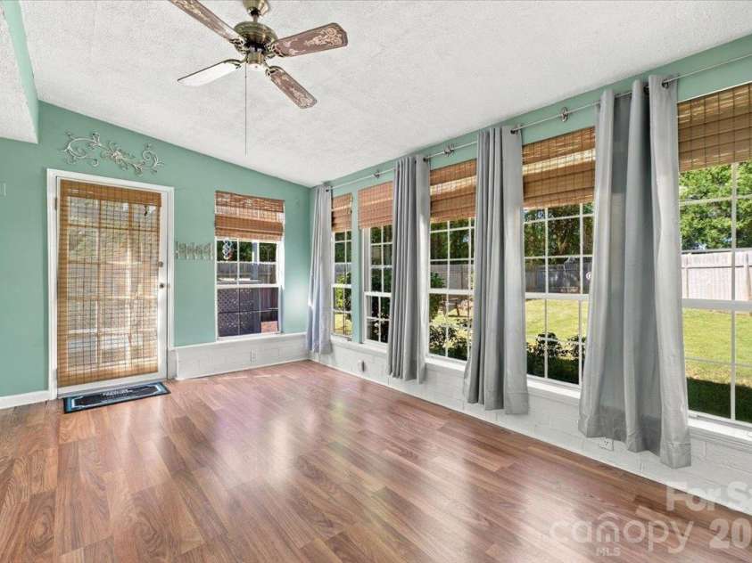 10905 Rail Tye Place, Pineville, NC 28134.  MLS# CAR4432855, YatesRealty ID 56757. 