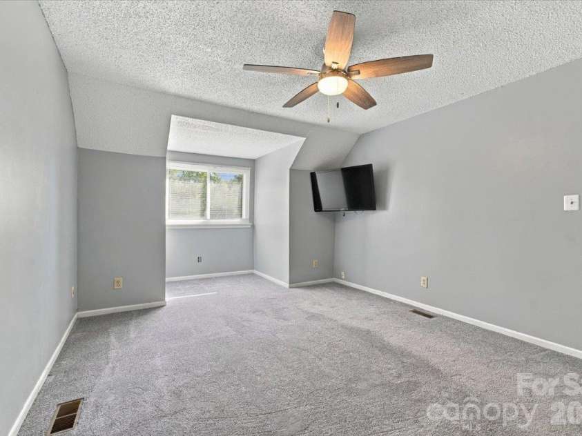10905 Rail Tye Place, Pineville, NC 28134.  MLS# CAR4432855, YatesRealty ID 56757. 