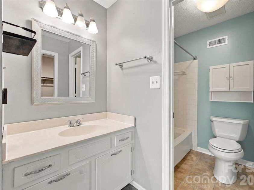 10905 Rail Tye Place, Pineville, NC 28134.  MLS# CAR4432855, YatesRealty ID 56757. 