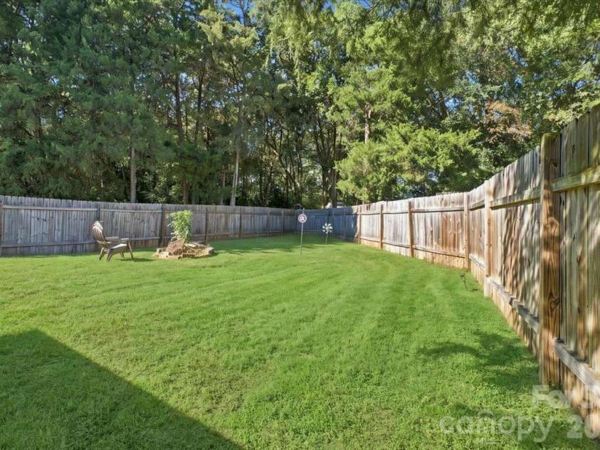 10905 Rail Tye Place, Pineville, NC 28134.  MLS# CAR4432855, YatesRealty ID 56757. 