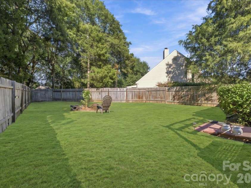 10905 Rail Tye Place, Pineville, NC 28134.  MLS# CAR4432855, YatesRealty ID 56757. 