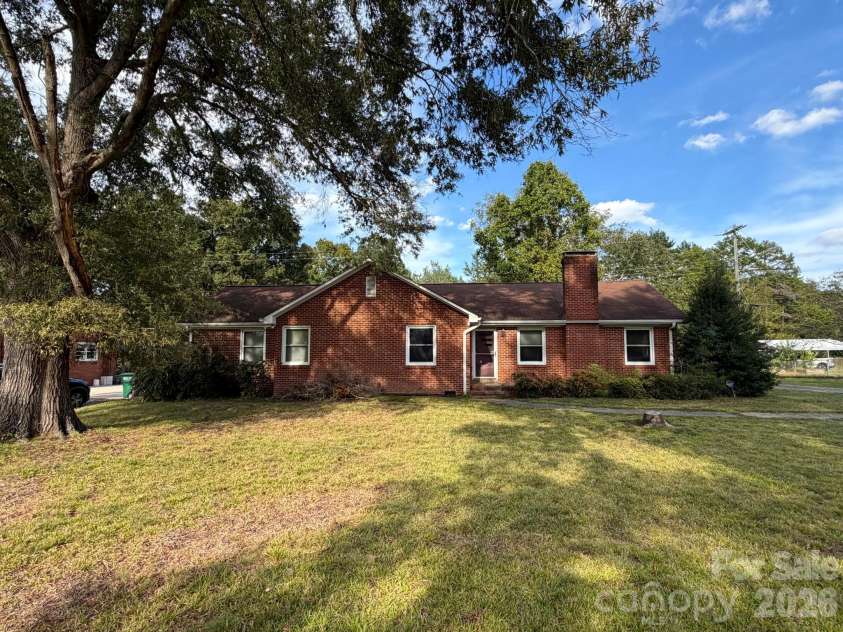 48224 Us Hwy     52 None, Misenheimer, NC 28137.  MLS# CAR4433641, YatesRealty ID 56759. All-brick ranch