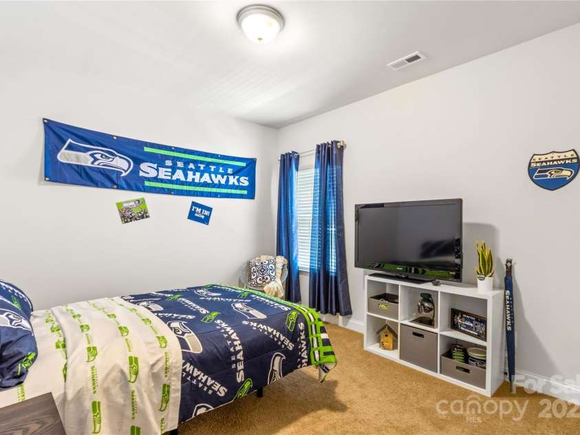 108 Fleming Drive, Statesville, NC 28677.  MLS# CAR4162821, YatesRealty ID 5676. 