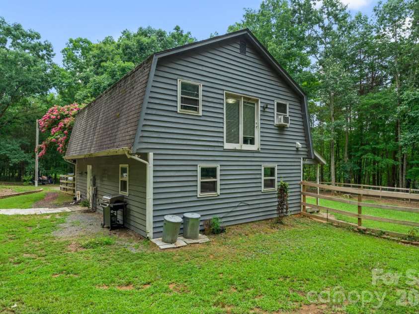 505 Tipperary Lane, Denton, NC 27239.  MLS# CAR4434994, YatesRealty ID 56760. 